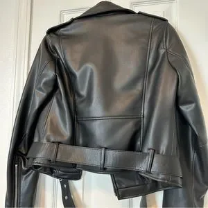 ZARA　タグ付き　リアルレザーボディーバッグ　ブラック　M Biker Women's Jackets | ZARA United States